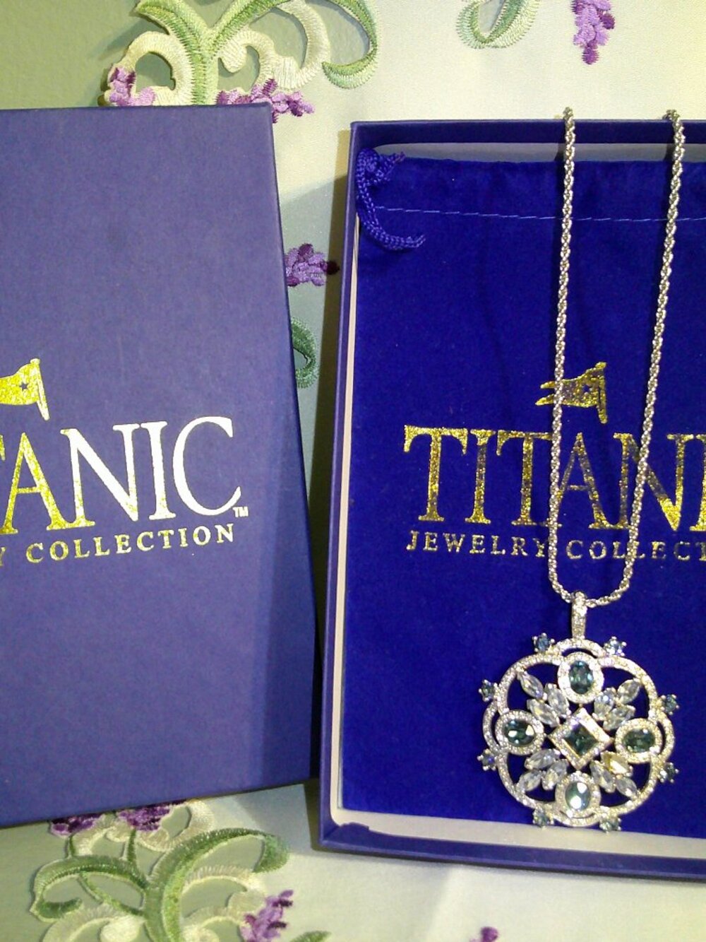 JTV Titanic Jewelry Collection Eleanor Widener Pendant & Chain Missing a crystal